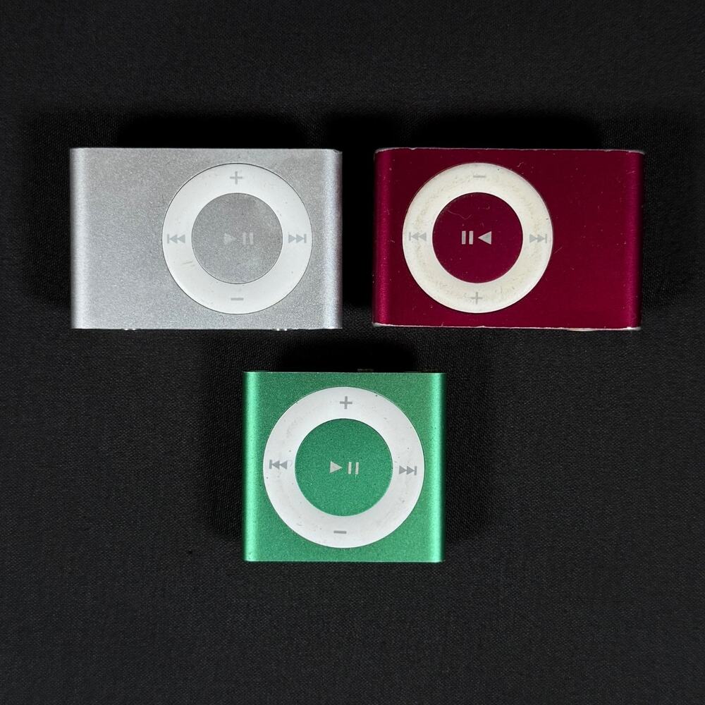Lot of 3 Apple iPod Shuffle Silver (PRODUCT)RED Green NOT TESTED - AS IS